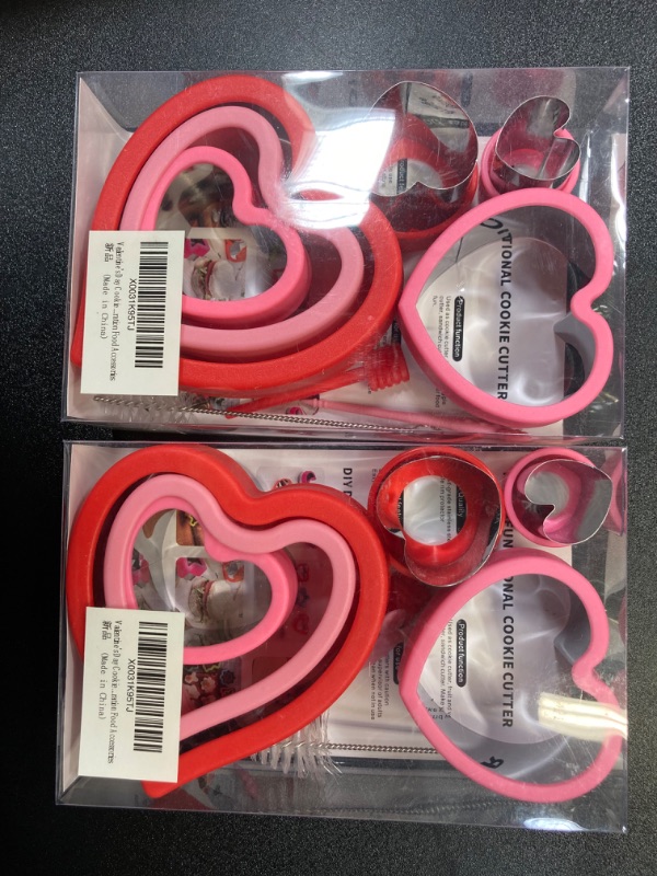 Photo 2 of 2 Pack Valentine's Day Cookie Cutter Mold Set,5 Different Size Heart-shaped Sandwich Cutter and Sealer, Cookie, Fruit, Vegetable Cutters