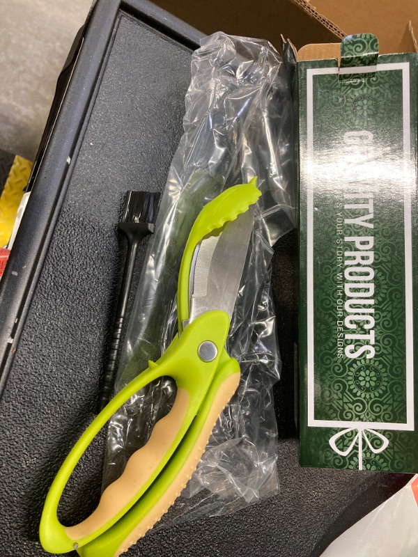 Photo 2 of Toss and Chop Salad Tongs, Salad Chopper, Heavy Duty Kitchen Salad Scissors, Multifunction Double Blade Salad Cutting Tool Green