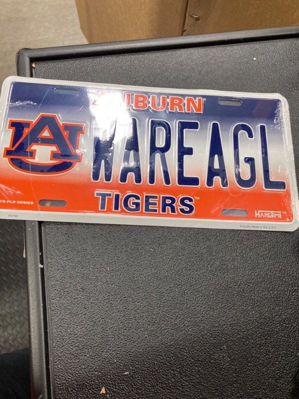 Photo 2 of NCAA University of Auburn WAREAGL Tigers Car License Plate Novelty Sign