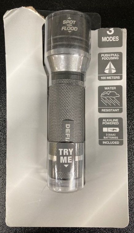 Photo 1 of Defiant
500 Lumens LED Slide-to-Focusing Aluminum Flashlight