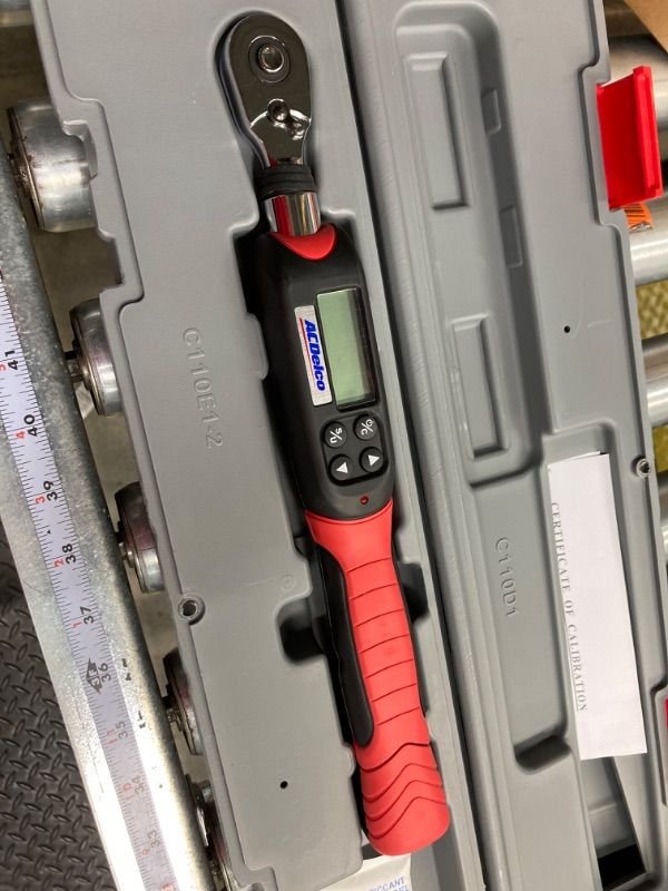 Photo 3 of ACDelco ARM601-3 3/8” (3.7 to 37 ft-lbs.) Digital Torque Wrench with Buzzer and LED Flash Notification – ISO 6789 Standards with Certificate of Calibration