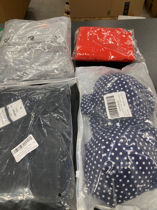 Photo 1 of MISC BUNDLE OF WOMENS CLOTHING//VARIOUS ITEMS AND SIZES///NO RETURNS AS IS