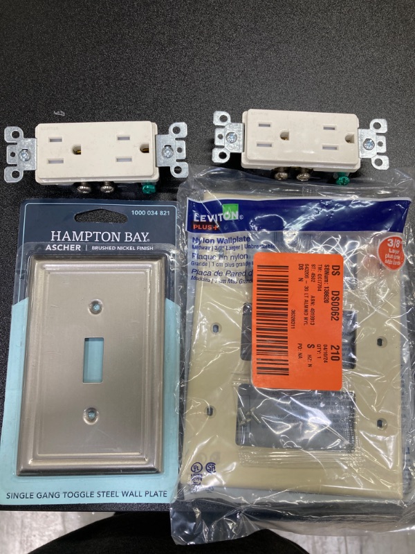 Photo 2 of 10 PACK WALL PLATE AND 9 PIECE OUTLET COVER BUNDLE//AND MISC COVERS AND OUTLETS