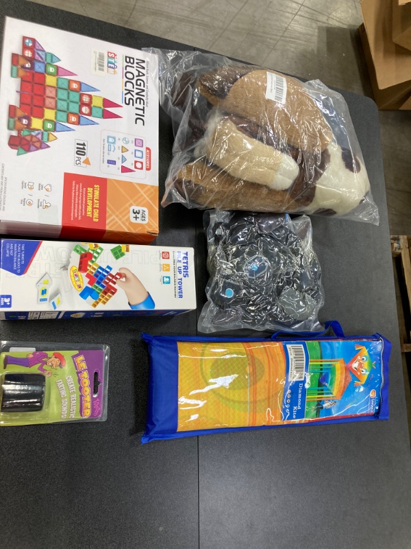 Photo 1 of MISC KIDS BUNDLE//BUILDING BLOCKS, FART NOISE, KITE AND PLUSHIES