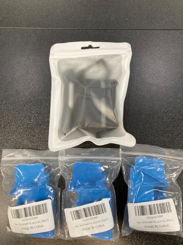 Photo 1 of MISC BUNDLE//STRETCH BELT INSTALL TOOL AND AIRPOD CASE
