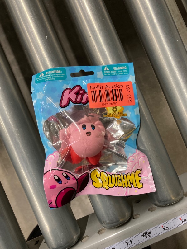 Photo 4 of Kirby SquishMe Series 1
