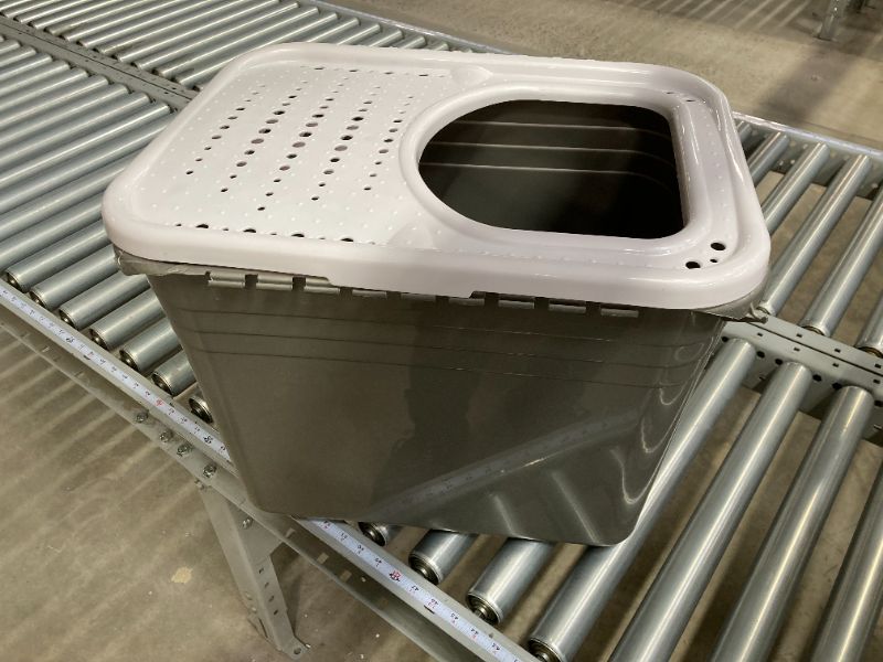 Photo 2 of Petmate Top Entry Litter Cat Litter Box With Filter Lid To Clean Paws