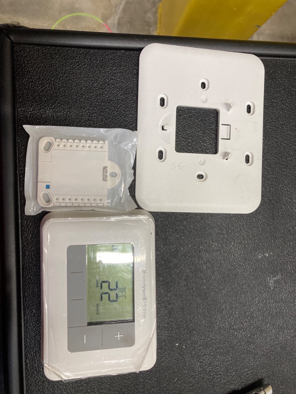 Photo 2 of **not in box**Honeywell Home RTH6360D1002 5-2 Day Programmable Thermostat