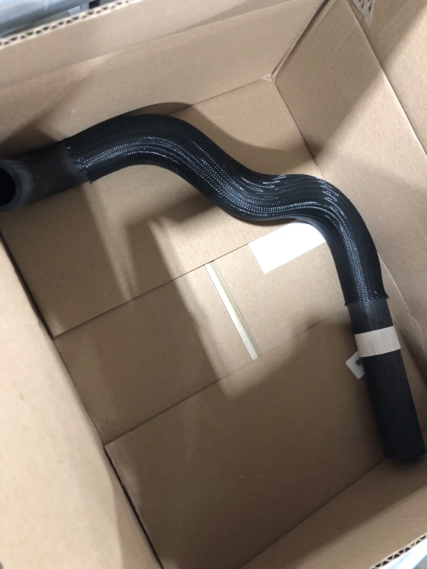 Photo 2 of Continental 66383 Molded Radiator Hose