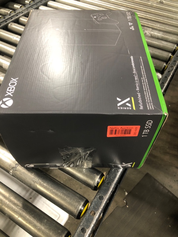 Photo 4 of *FOR PARTS ONLY* Xbox Series X Console (Renewed)