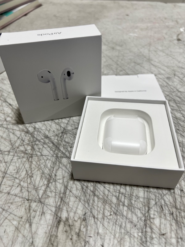 Photo 3 of AirPods with Charging Case