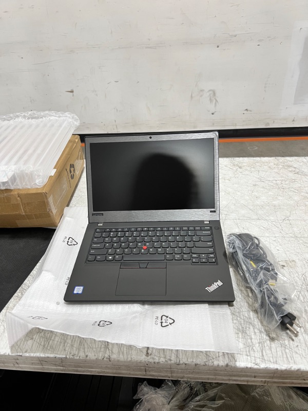 Photo 4 of Lenovo Thinkpad T470 W10Dg Notebooks 14" Intel Core i5 2.40 GHz 32 GB 256 GB SSD Windows 10 Pro (Renewed)