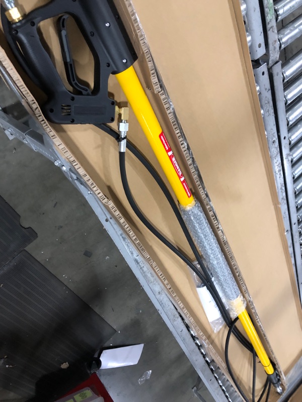 Photo 2 of B E PRESSURE 85.206.424L Telescoping Wand, 4-Stage, 24' Length, 4000 psi, 200 Degree F, 8.0 GPM, Black/Yellow 1-(Pack)