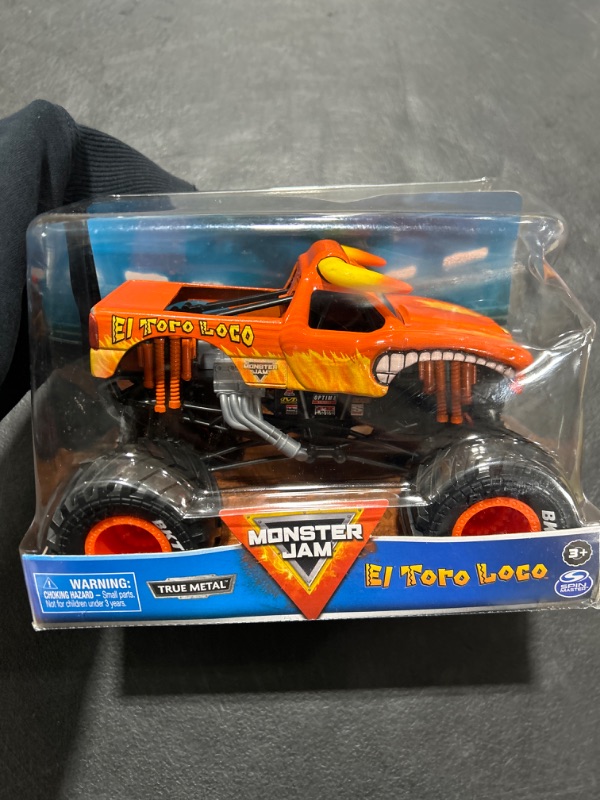 Photo 2 of Monster Jam Official El Toro Loco Monster Truck Die-Cast Vehicle, 1:24 Scale