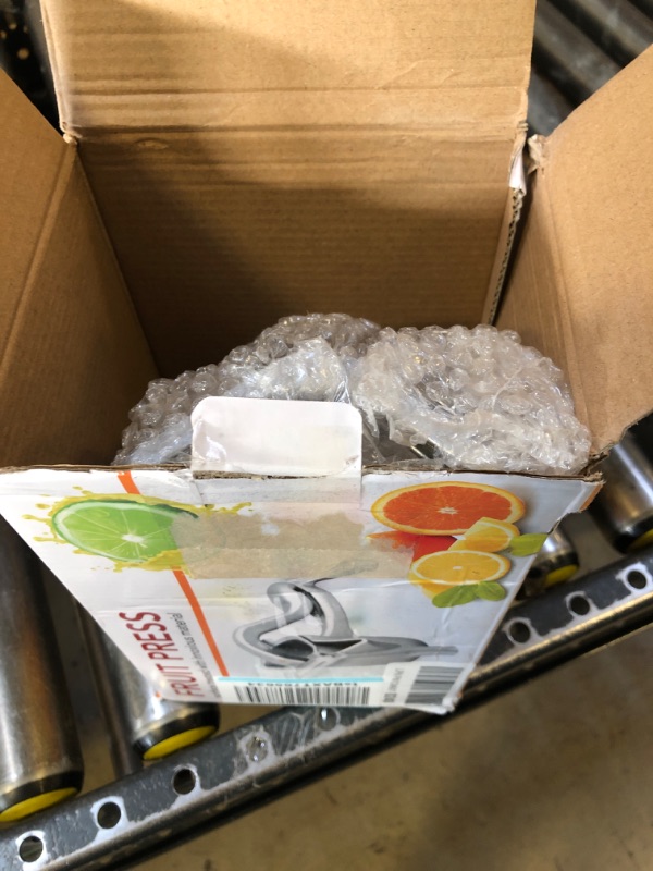 Photo 1 of Automoness Manual Juicer, Single Press Lemon Juice Squeezer, Heavy Duty Aluminum Alloy Citrus Lemon Juicer Hand Press With Seed Filter, Hand Held Lemon Lime, Pomegranates,Orange, Apple Juicer Silver
