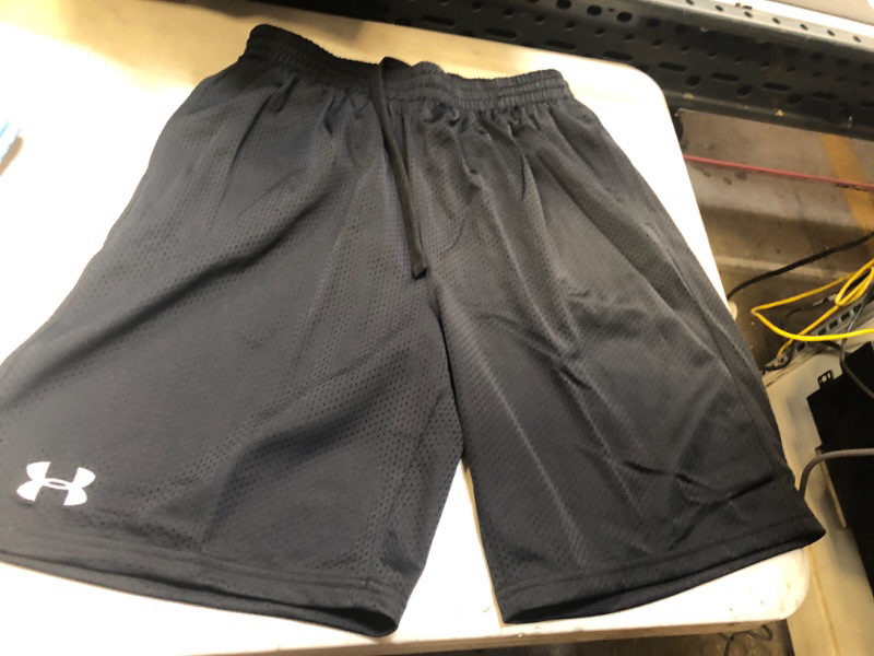 Photo 1 of Youth size xl under armor basketball shorts 
