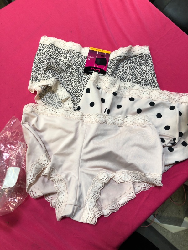 Photo 1 of 3 pack womens nude underwear with dots and print 