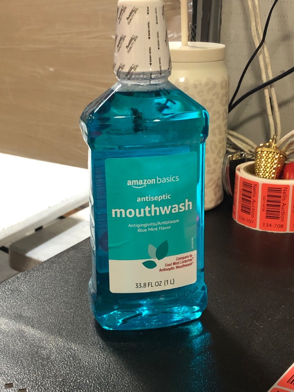 Photo 2 of Amazon Basics Antiseptic Mouthwash, Blue Mint, 1 Litre, 33.8 Fluid Ounces, 1-Pack (Previously Solimo) 33.8 Fl Oz (Pack of 1)