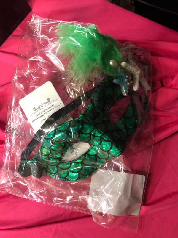 Photo 1 of BODIY Feather Masquerade Mask Green Starfish Mask Mardi Gras Half Mask Halloween Cosplay Party Prom Eyemask Rave Accessory for Women and Girls
