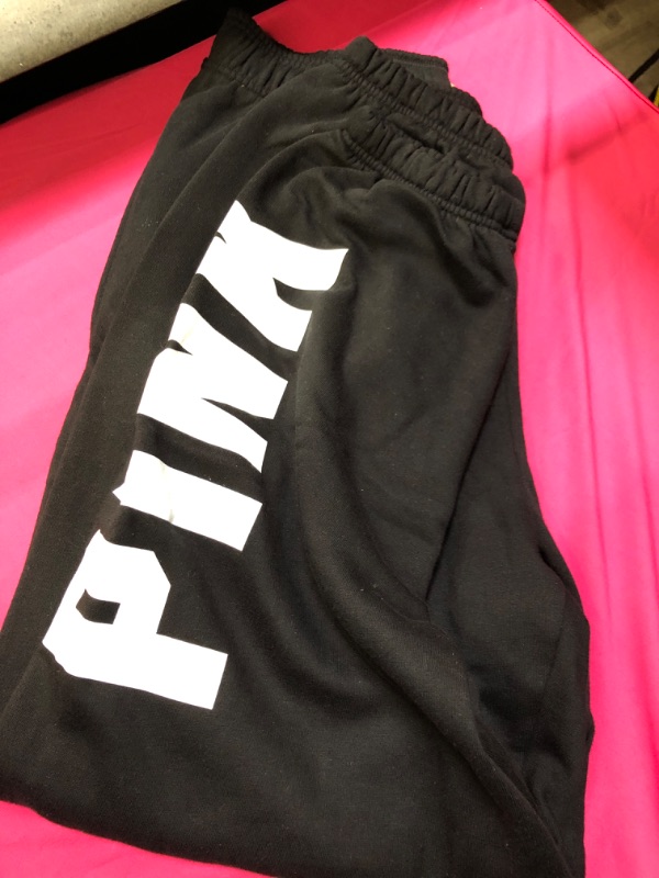 Photo 1 of  GYM CLASS FITTED SWEATPANTS M 