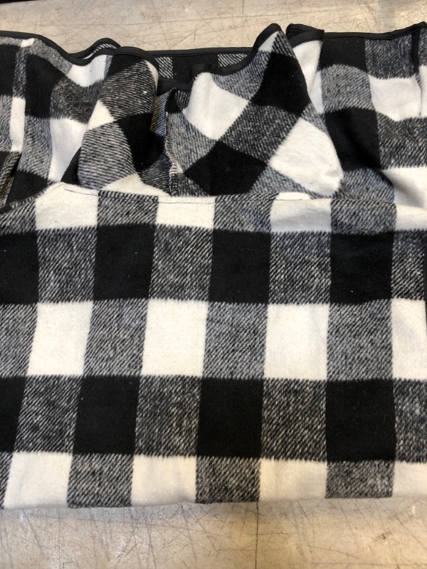 Photo 1 of Cotton Vest Black and White XL
