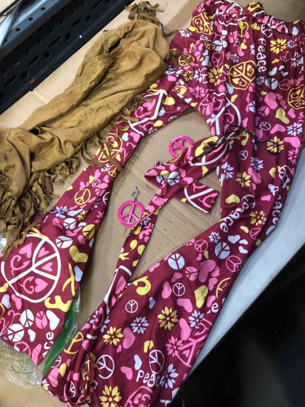 Photo 1 of extra small Jenaai 4 Pcs Kids 60s 70s Hippie Outfits for Girls Costume Set Boho Flared Pants Hippie Outfits Accessories Set
