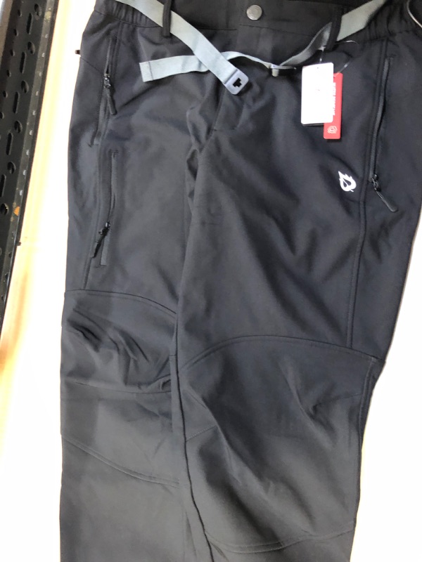 Photo 2 of baeleaf size XL Men’s Water-repellent Softshell Insulated Pant
