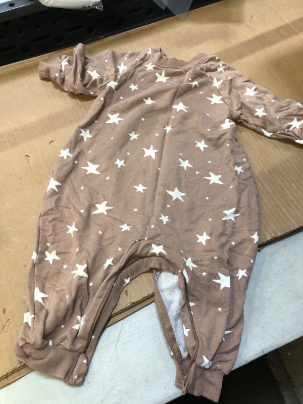 Photo 2 of GUNAMUNA günamüna Unisex Baby, Toddler Ultra-Soft Bamboo Fleece Daytime Bubble Jumpsuit w/Diaper Zipper for Easy Changing
9-12mth