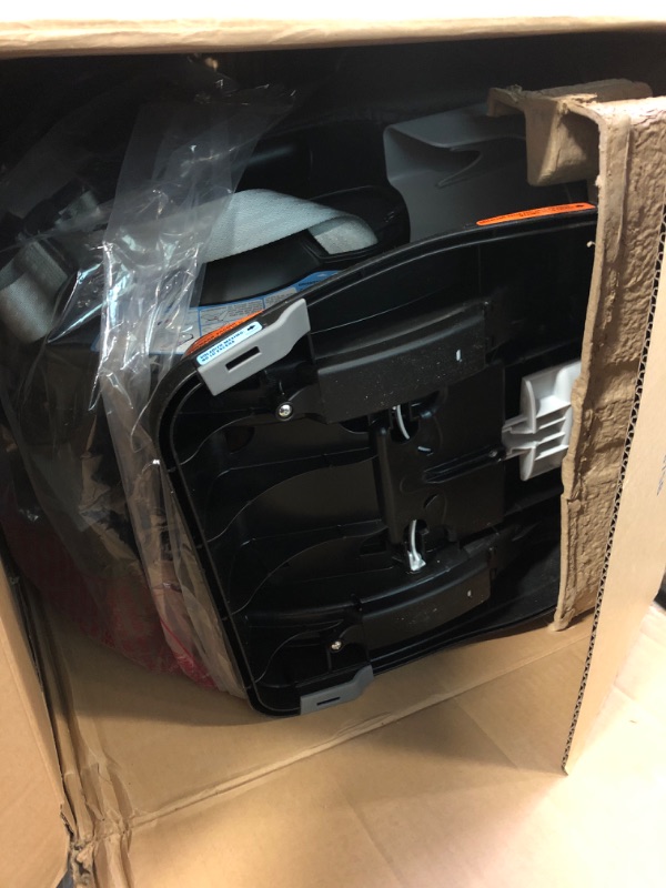Photo 1 of Graco Extend2Fit Convertible Car Seat, Gotham