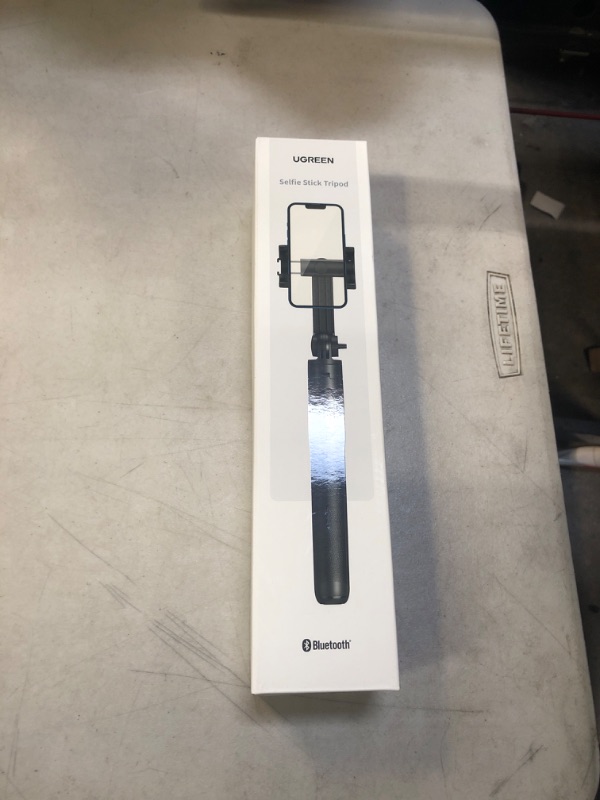 Photo 1 of UGREEN SELFIE STICK TRIPOD 