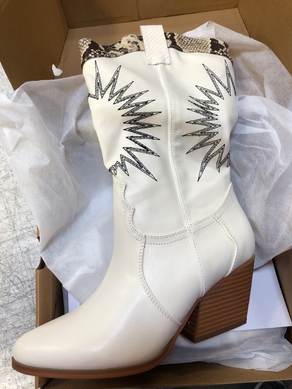 Photo 2 of Coutgo Womens Western Cowboy Knee High Boots Wide Calf Chunky Stack Heel Pointed Toe Cowgirl Embroidered Mid-Calf Boots WOMENS SIZE 8 White