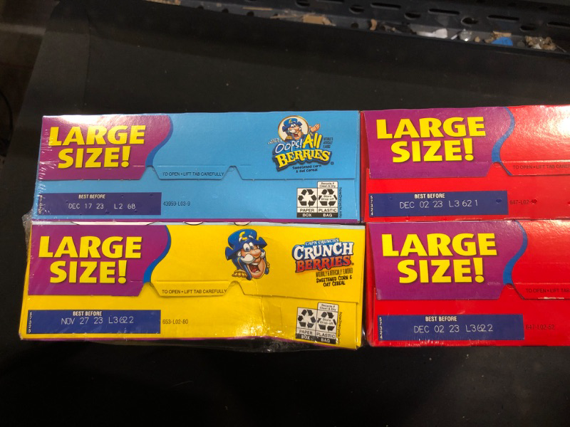 Photo 1 of Cap'n Crunch Cereal, 3 Flavor Variety Pack, Large Size Boxes, (4 Pack) Cap'n Crunch 4 FL Variety Pack - exp 11/27/2023 to dec/17/23. see photo.