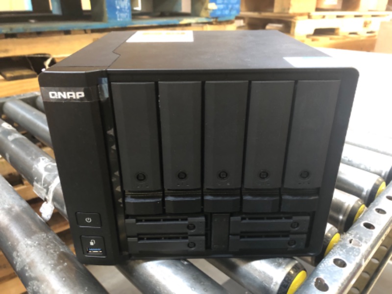 Photo 2 of QNAP TS-932PX-4G 5+4 Bay High-Speed NAS with Two 10GbE and 2.5GbE Ports 9-bay TS-x32PX