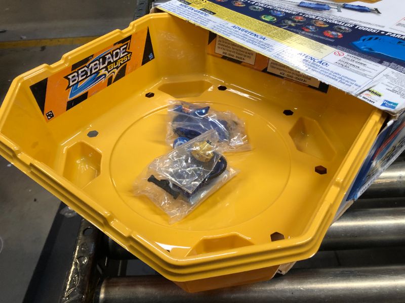 Photo 3 of Beyblade Burst Epic Rivals Battle Set – Complete Set with Beyblade Burst Beystadium, Battling Tops, and Launchers – Age 8+ (Amazon Exclusive) , Yellow