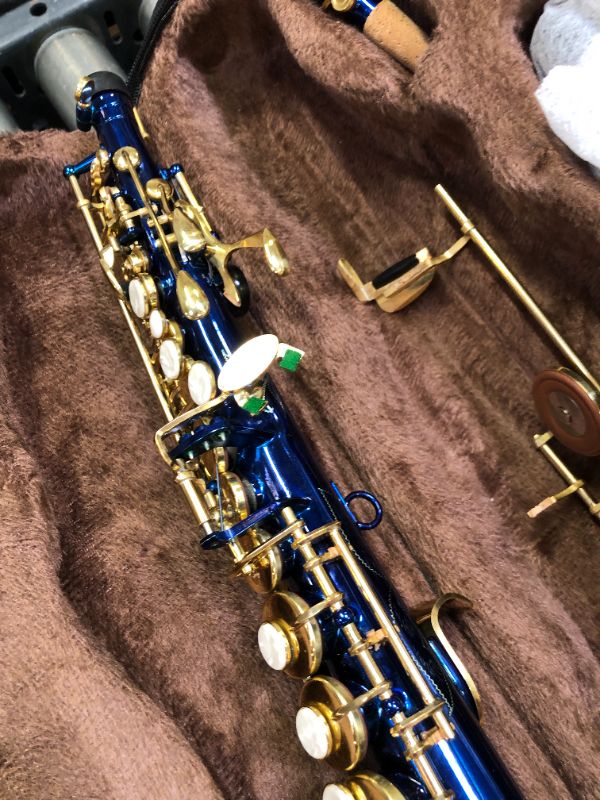 Photo 4 of EASTROCK Bb Soprano Saxophone Straight Blue Sax Instruments for Beginners Students Intermediate Players with Carrying Case,Mouthpiece,Pads,Reed,Cleaning kit,neck Strap,White Gloves Straight-Dark Blue