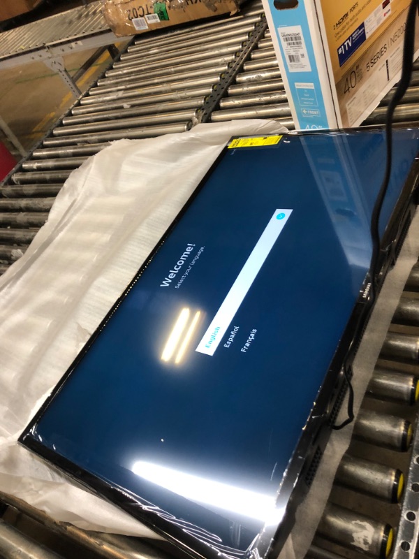 Photo 4 of SAMSUNG 40-inch Class LED Smart FHD TV 1080P (UN40N5200AFXZA, 2019 Model)