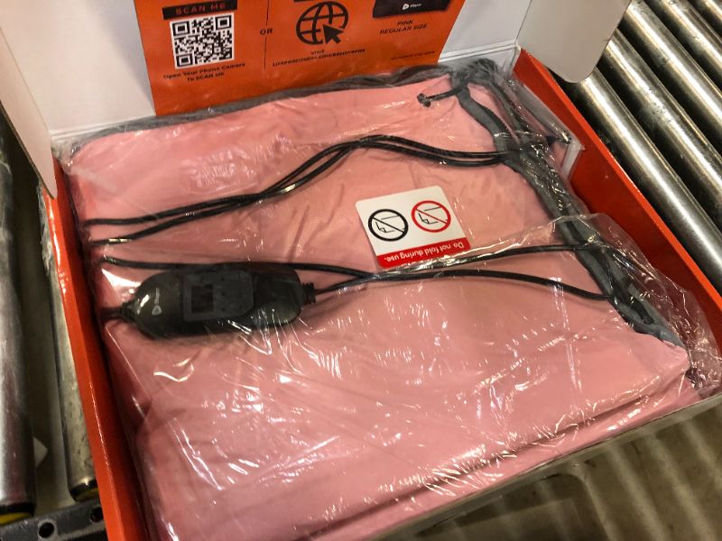 Photo 2 of LifePro Sauna Blanket for Detoxification - Portable Far Infrared Sauna for Home Detox Calm Your Body and Mind (Regular Pink)
