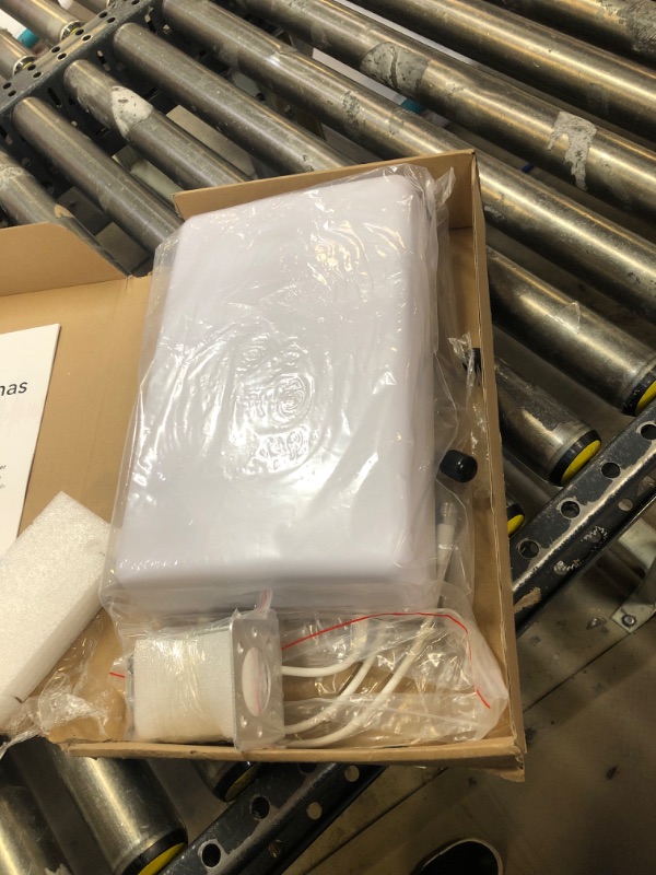 Photo 1 of Waveform 2x2 MIMO Panel Antenna Kit | 4G and 5G Compatible Modem, Router, Gateway and Hotspot Antenna Kit | Compatible with AT&T, Verizon, and T-Mobile Home Internet | Antenna Only