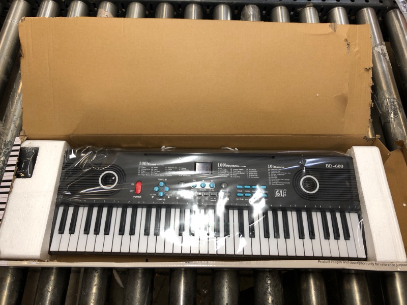 Photo 2 of 61 key piano keyboard, Electronic Digital Piano with Built-In Speaker Microphone, Portable Keyboard Gift Teaching for Beginners?electric piano for kids, Birthday Gift for Children