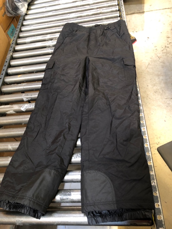 Photo 2 of Sport Essentials Cargo Snow Pants. Large
(
