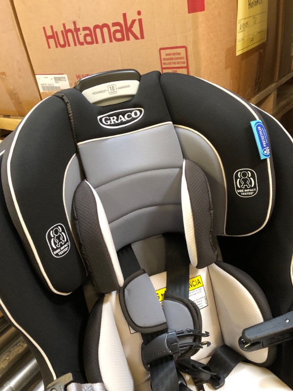 Photo 3 of Extend2Fit® Convertible Car Seat
