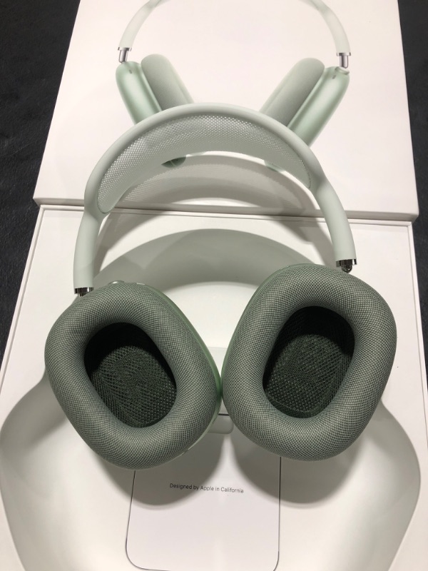 Photo 5 of Apple AirPods Max Wireless Over-Ear Headphones. Active Noise Cancelling, Transparency Mode, Spatial Audio, Digital Crown for Volume Control. Bluetooth Headphones for iPhone - Green
ITEM CAME FACTORY SEALED --- OPENED BOX TO CHECK ITEMS QUALITY 