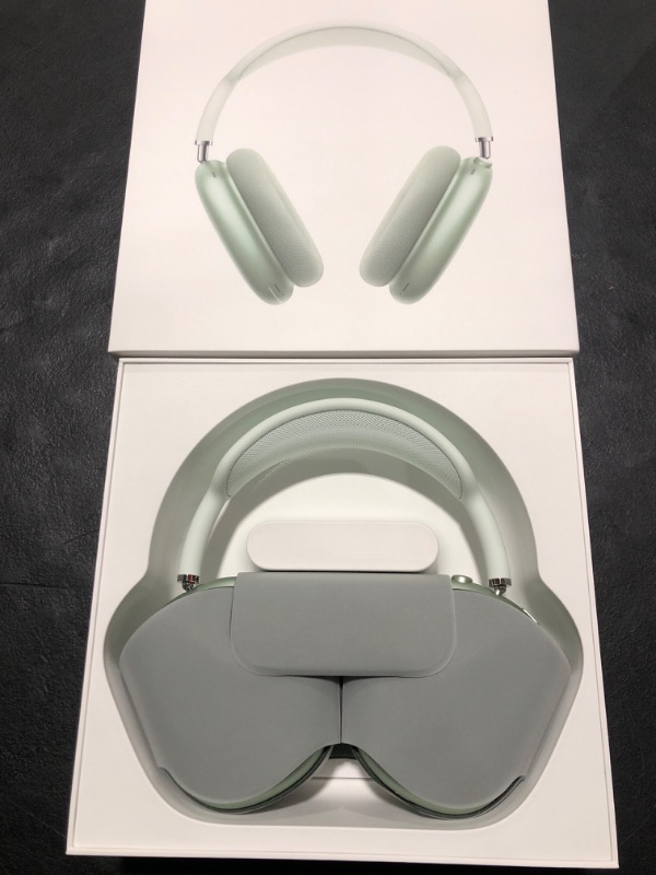 Photo 4 of Apple AirPods Max Wireless Over-Ear Headphones. Active Noise Cancelling, Transparency Mode, Spatial Audio, Digital Crown for Volume Control. Bluetooth Headphones for iPhone - Green
ITEM CAME FACTORY SEALED --- OPENED BOX TO CHECK ITEMS QUALITY 