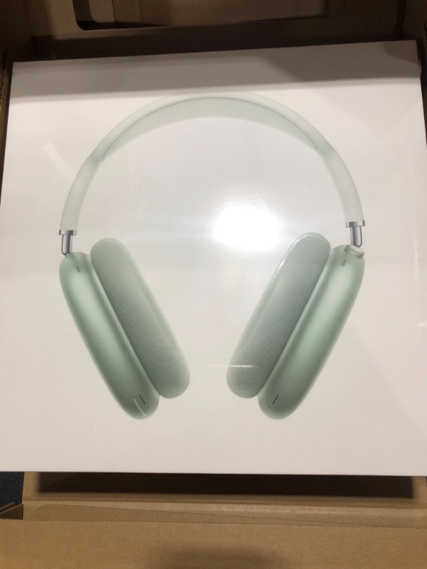 Photo 2 of Apple AirPods Max Wireless Over-Ear Headphones. Active Noise Cancelling, Transparency Mode, Spatial Audio, Digital Crown for Volume Control. Bluetooth Headphones for iPhone - Green
ITEM CAME FACTORY SEALED --- OPENED BOX TO CHECK ITEMS QUALITY 