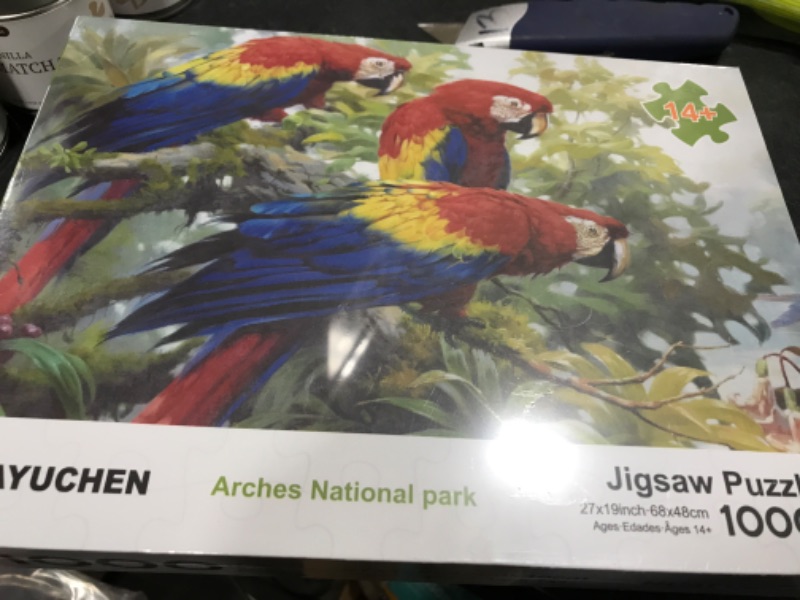 Photo 1 of 1000 Pieces of Paper Puzzle for Parrots (Parrot) 