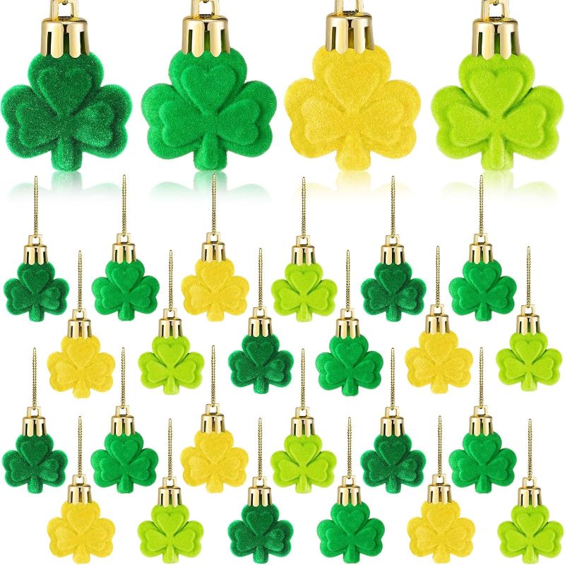 Photo 1 of 24 Pcs St Patrick's Day Velvet Shamrock Ornaments for Small Tree St.Patrick Tree Decoration Irish Velvet Clover Hanging Ball Mini Shamrock Decor St. Patrick's Day Decorations for Party Decor