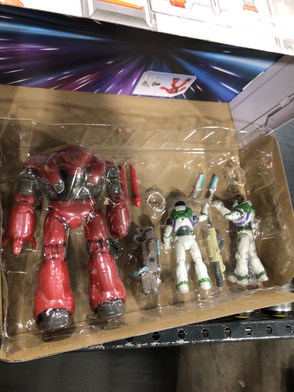 Photo 2 of Disney Pixar Toys, 3 Figure Set with Buzz Lightyear, Izzy and Zyclops Action Figures, Space Rangers Vs Zyclops, Collectible Gifts [Amazon Exclusive]
