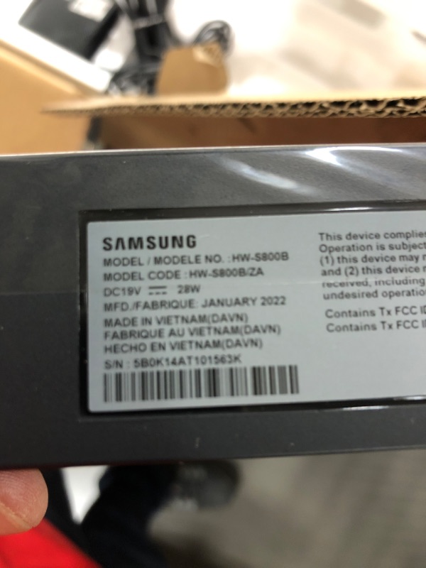 Photo 5 of SAMSUNG HW-S800B/ZA 3.2.1ch Soundbar w/Wireless Dolby Atmos DTS Virtual:X, Ultra Slim Design, Q Symphony, SpaceFit Sound, Airplay 2, Game Pro Mode, Alexa Built-in, 2022, Black HW-S800B Soundbar
DOES NOT HAVE REMOTE, WILL NEED A NEW ONE.