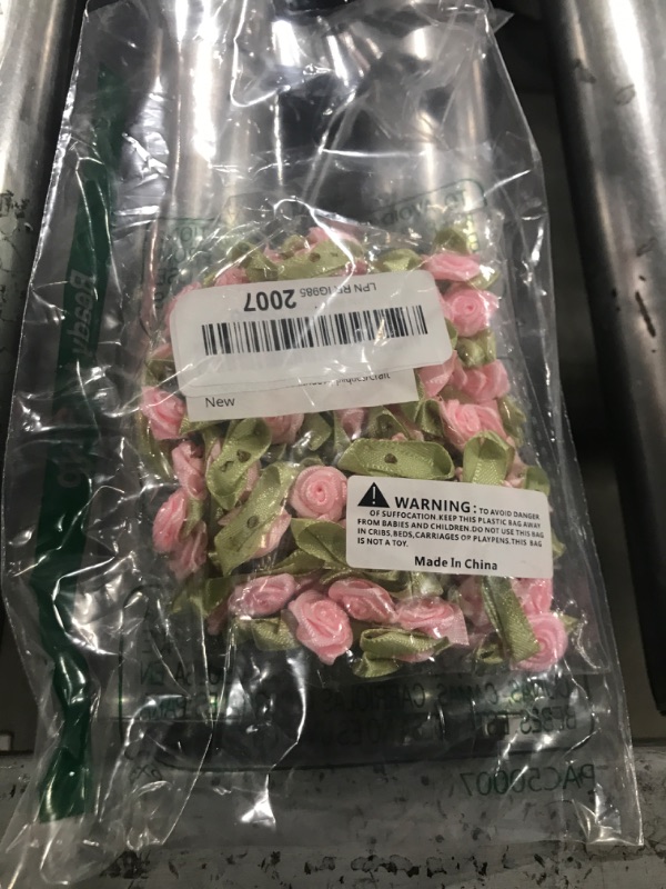 Photo 1 of 100 PC CRAFTING ROSES PINK 