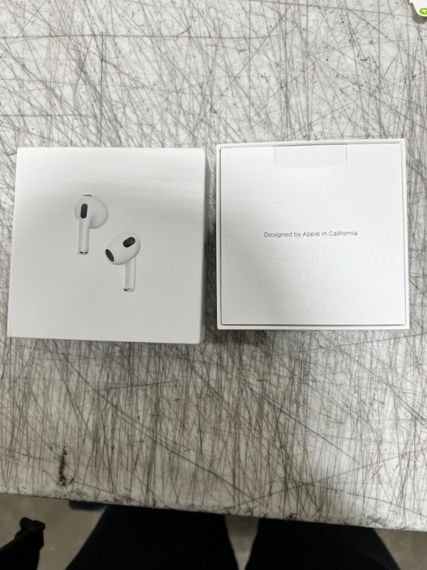 Photo 4 of Apple AirPods (3rd Generation